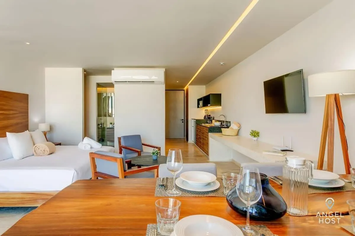 New Downtown Stay With Oceanview Roof Pool And Gym Plus Cafe Playa del Carmen 0*,  Messico